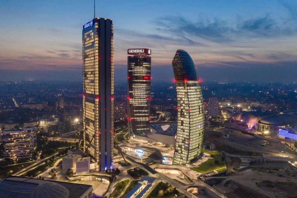 La Maison Blue, Between Portello-fiera-mico-citylife Milan